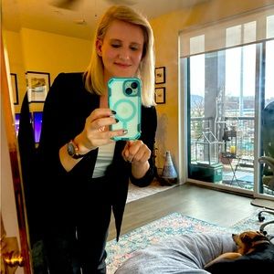 Meet your Posher, Julie